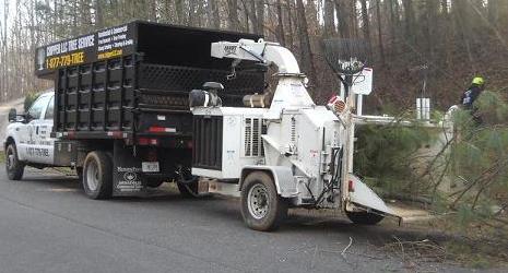 17_inch_capacity_chipper.jpg